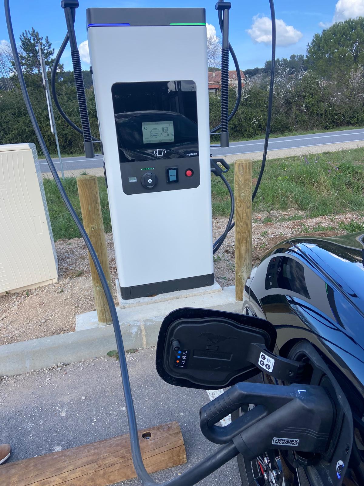 Installation borne IRVE